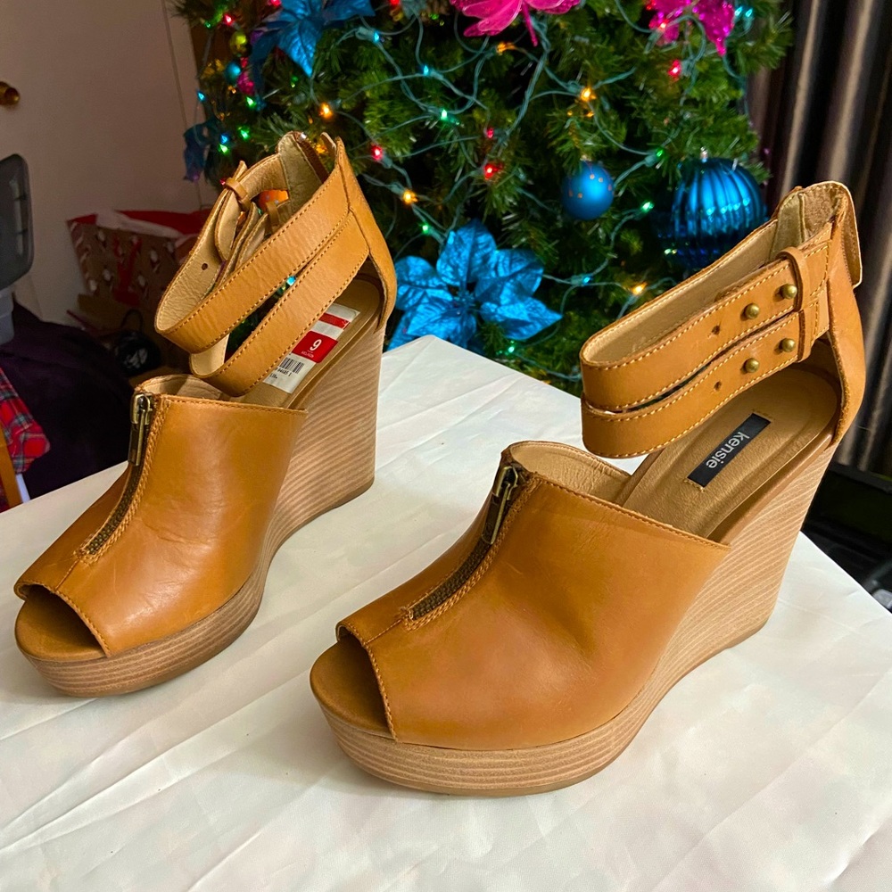 Kenzie size 9 cognac color wedge / zip detail in front/ 2 strap hook.  Used 2x